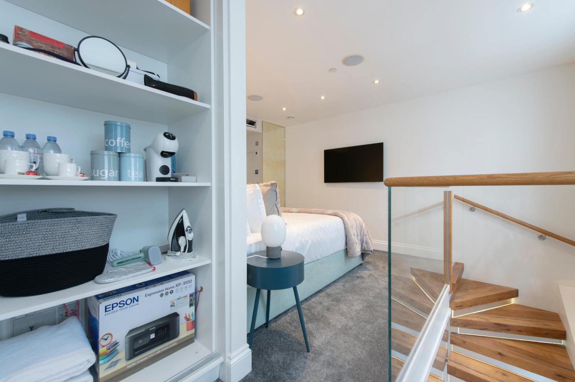 Appartamento Soho Harmony Haven: Chic 2-bed, 2-bath Urban Retreat